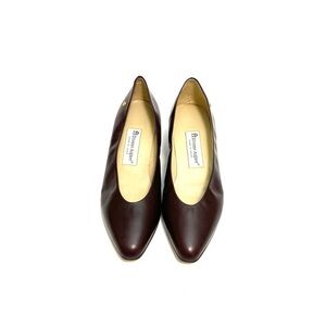 Vintage 1980s burgundy leather slip on kitten heels